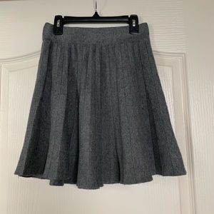 Gray pleated skirt